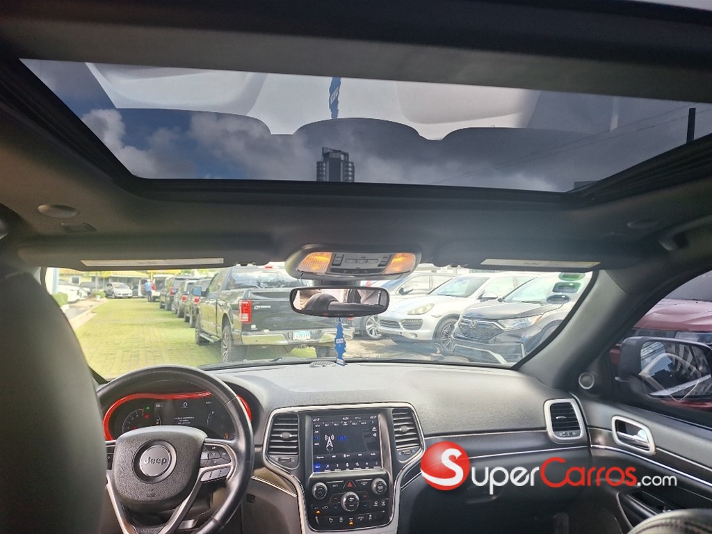 2018 Jeep Grand Cherokee Limited — foto 6 / 12