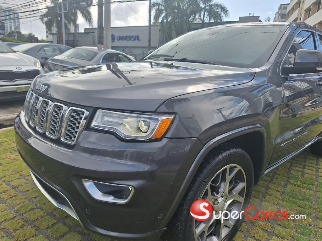 2018 Jeep Grand Cherokee Limited — foto 10 / 12