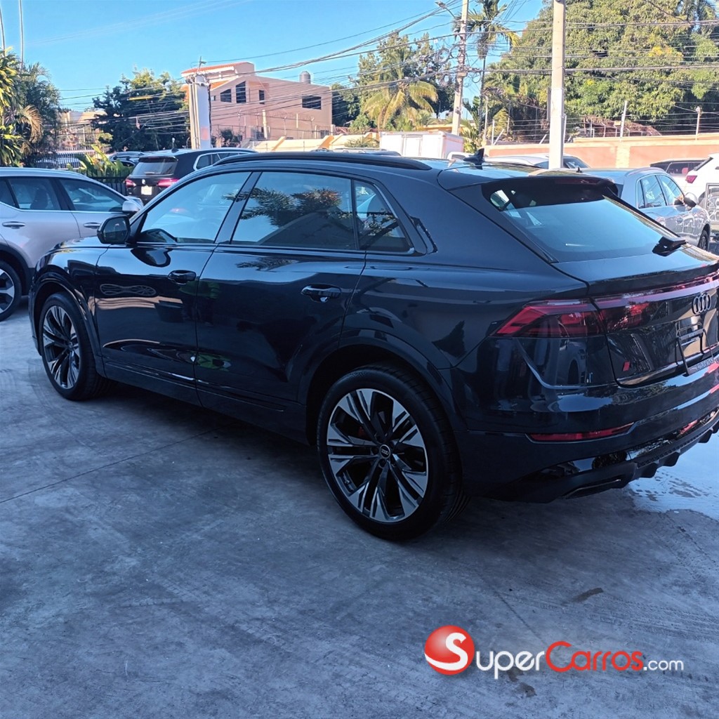 2025 Audi Q8 SLINE QUATRO PRESTIGE — foto 9 / 12