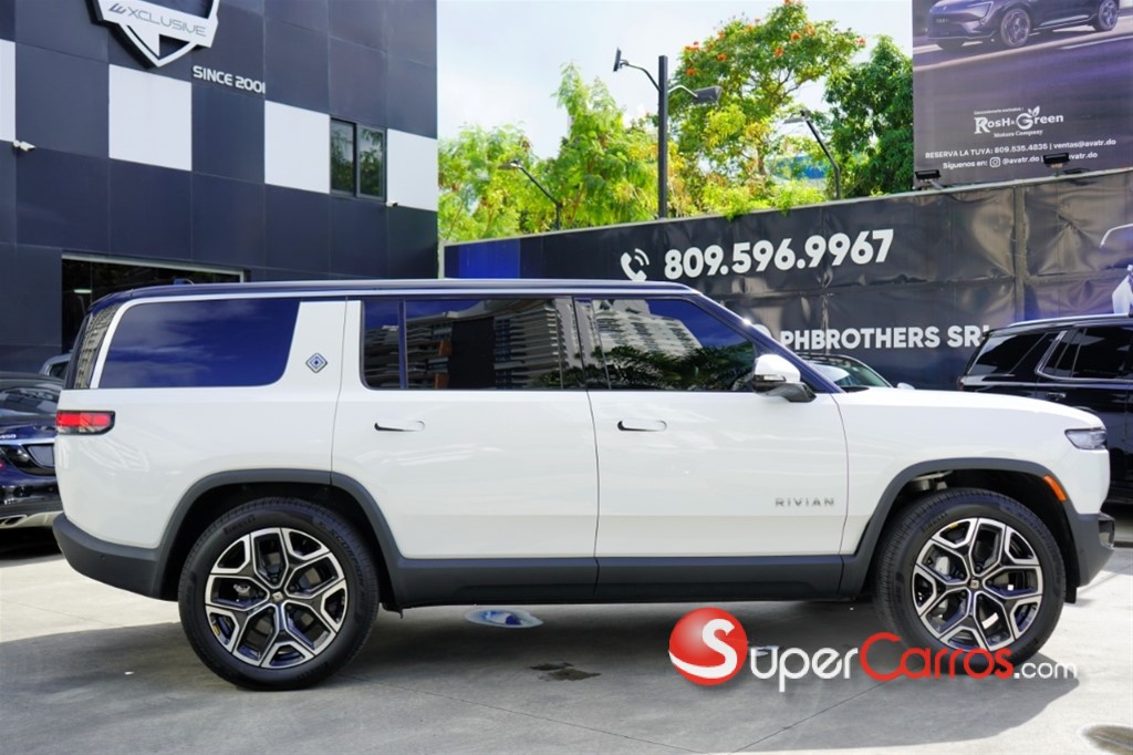 2025 Rivian R1S — foto 3 / 12