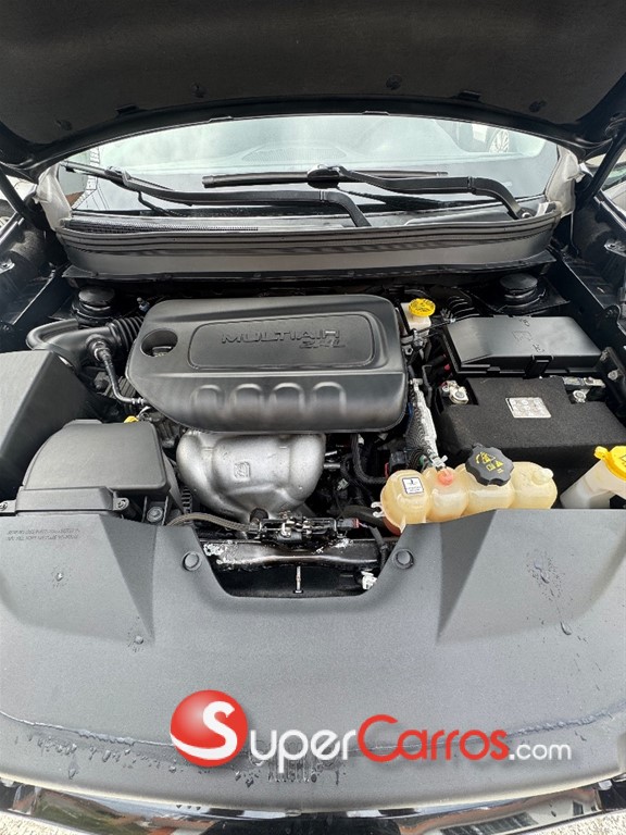 2019 Jeep Cherokee Latitude — foto 8 / 9