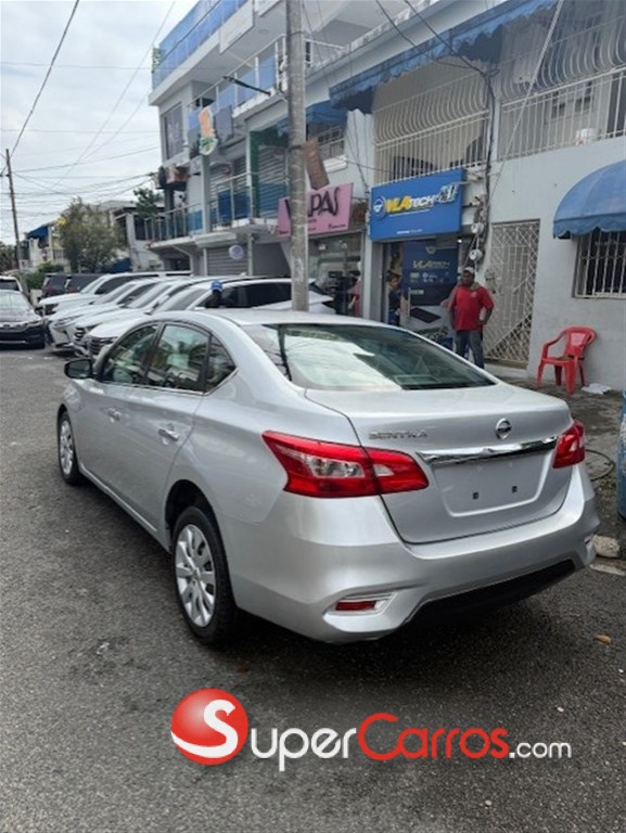 2019 Nissan Sentra — foto 3 / 11