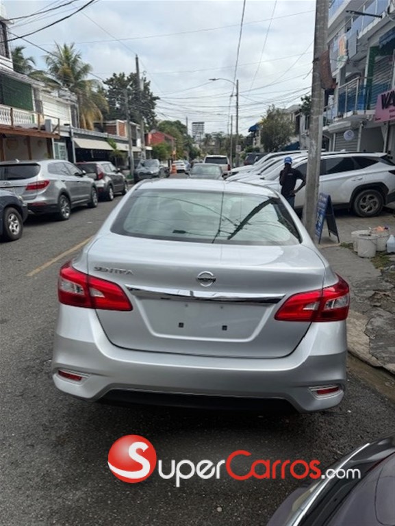 2019 Nissan Sentra — foto 4 / 11