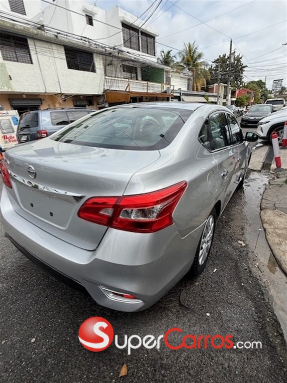 2019 Nissan Sentra — foto 5 / 11