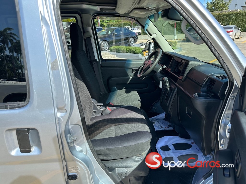 2019 Daihatsu Hijet — foto 8 / 10