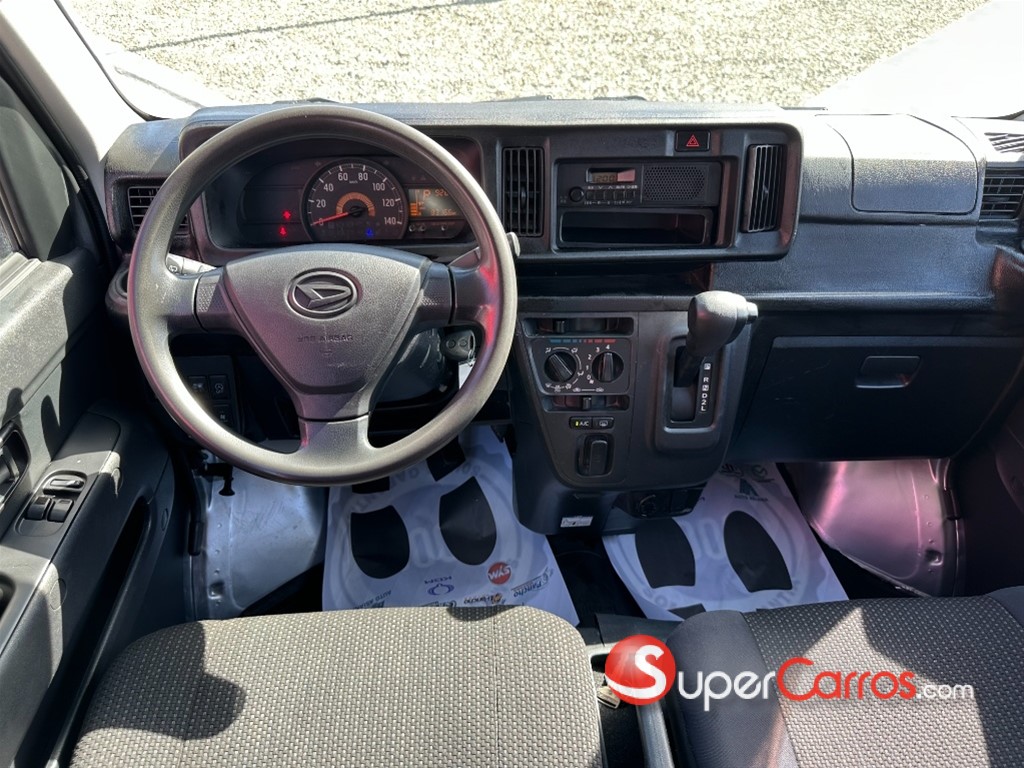 2019 Daihatsu Hijet — foto 10 / 10