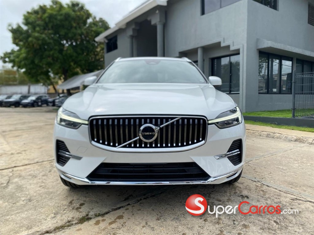 2026 Volvo XC60 Plus Recharge — foto 2 / 9