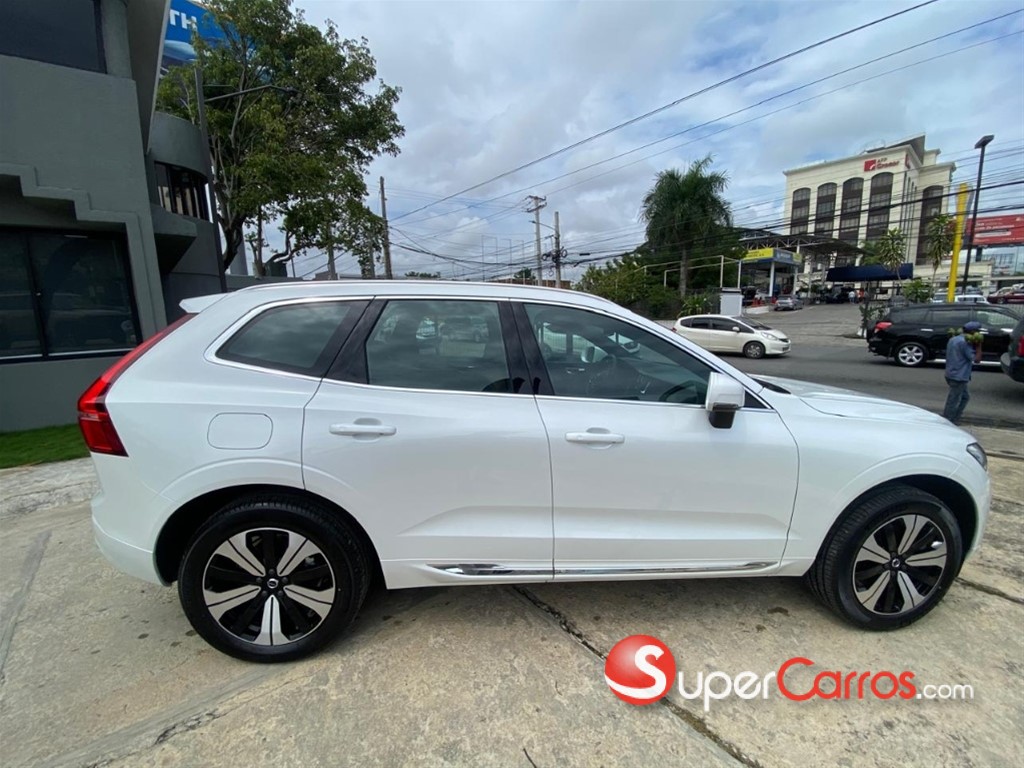 2026 Volvo XC60 Plus Recharge — foto 4 / 9