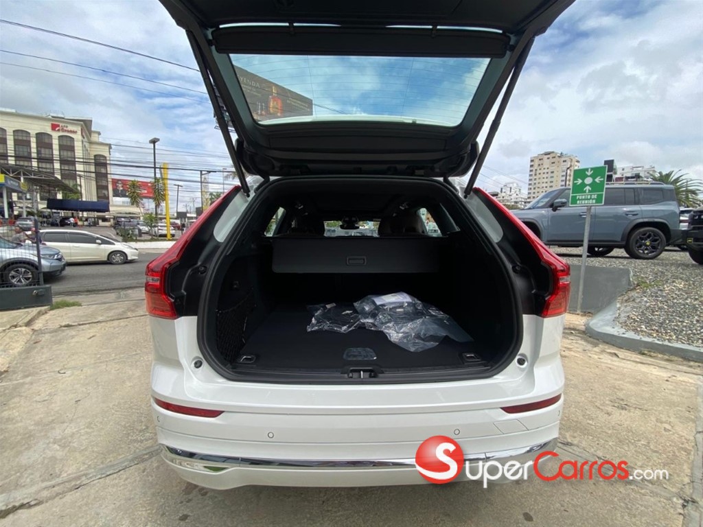 2026 Volvo XC60 Plus Recharge — foto 9 / 9