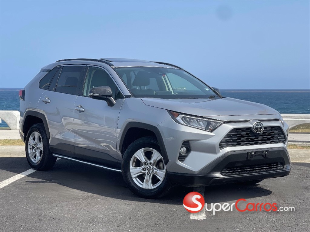 2020 Toyota RAV4 XLE Premium — foto 3 / 10