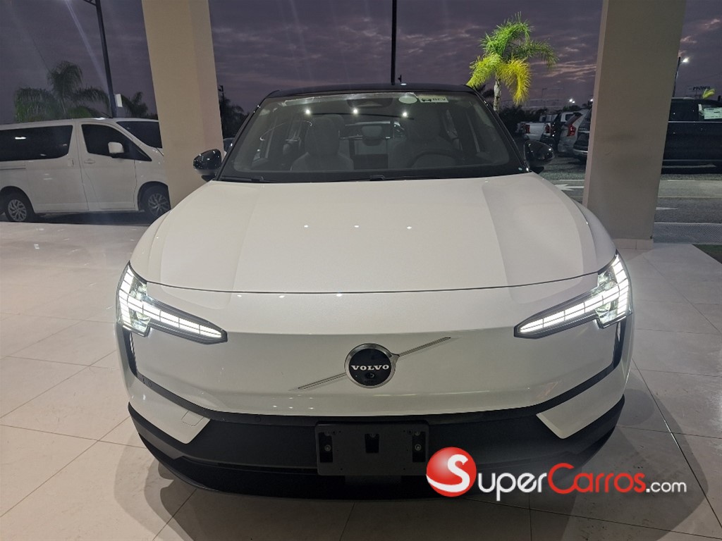 2025 Volvo EX30 ULTRA — foto 8 / 9
