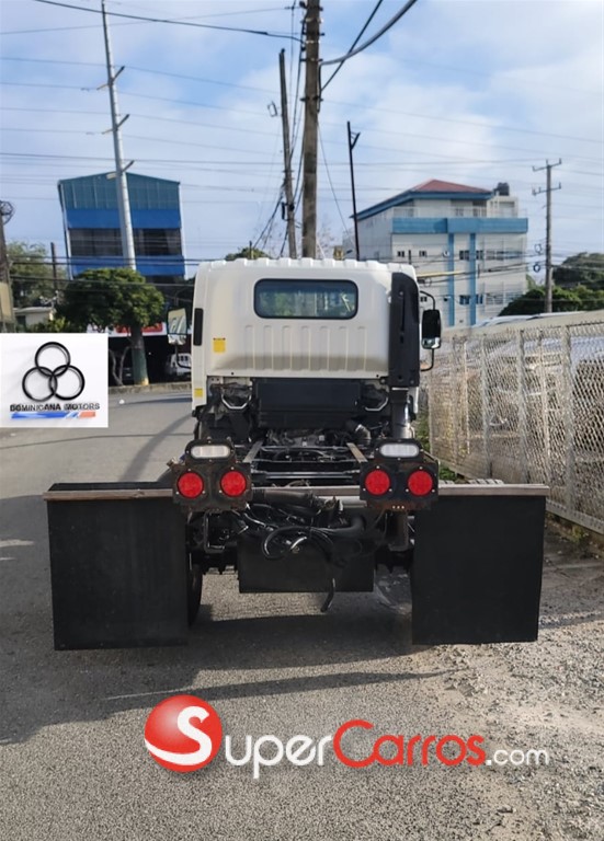 2019 Isuzu Camion — foto 3 / 12