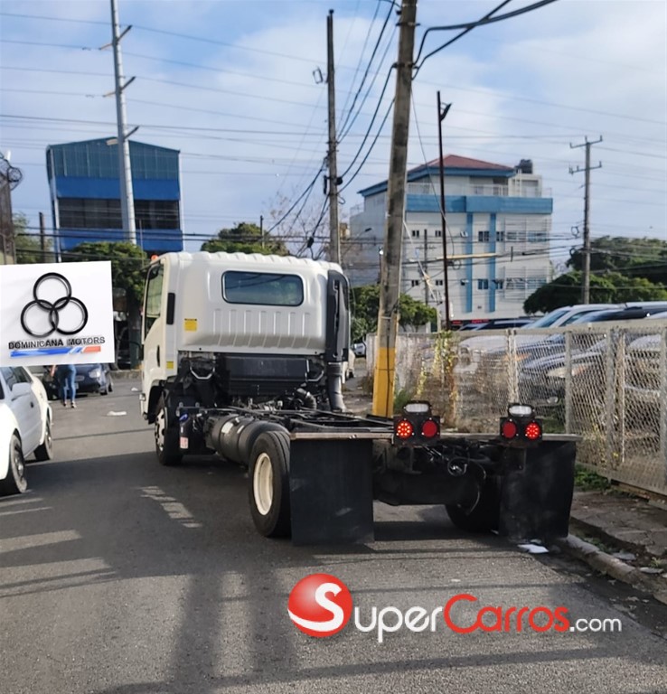 2019 Isuzu Camion — foto 5 / 12