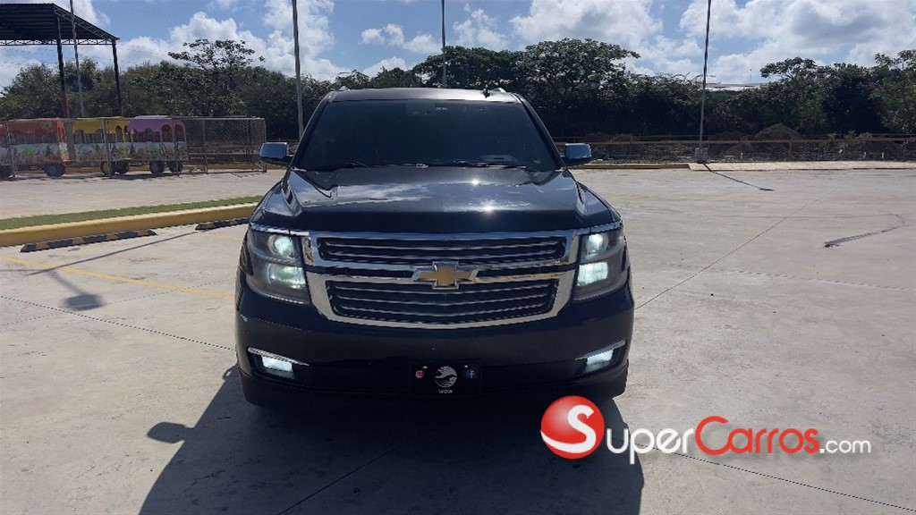 2017 Chevrolet Suburban Premier — foto 8 / 12
