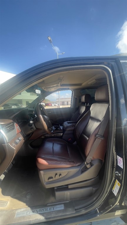 2017 Chevrolet Suburban Premier — foto 11 / 12