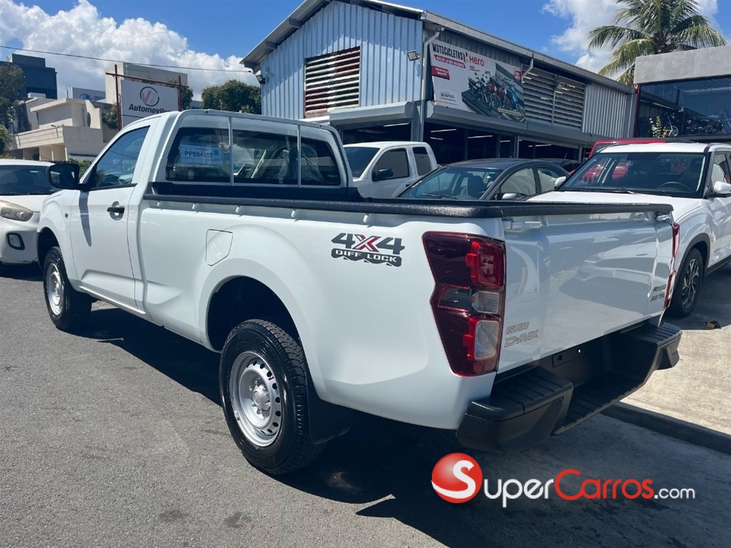 2025 Isuzu DMAX — foto 6 / 12