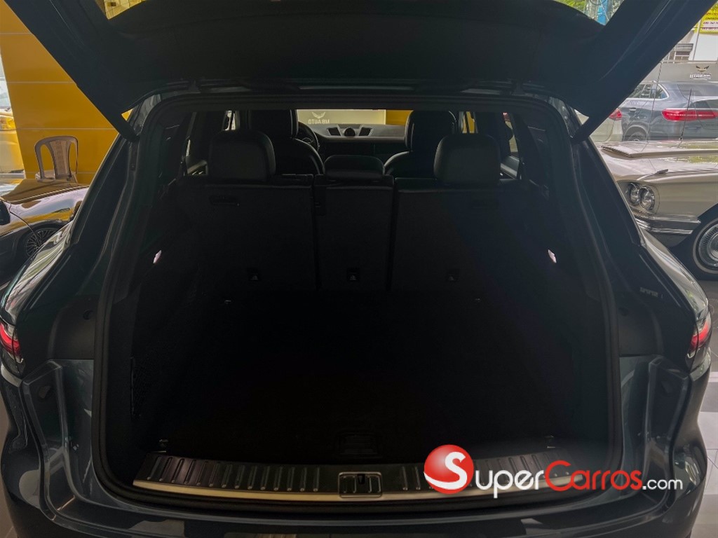 2019 Porsche Cayenne — foto 6 / 12
