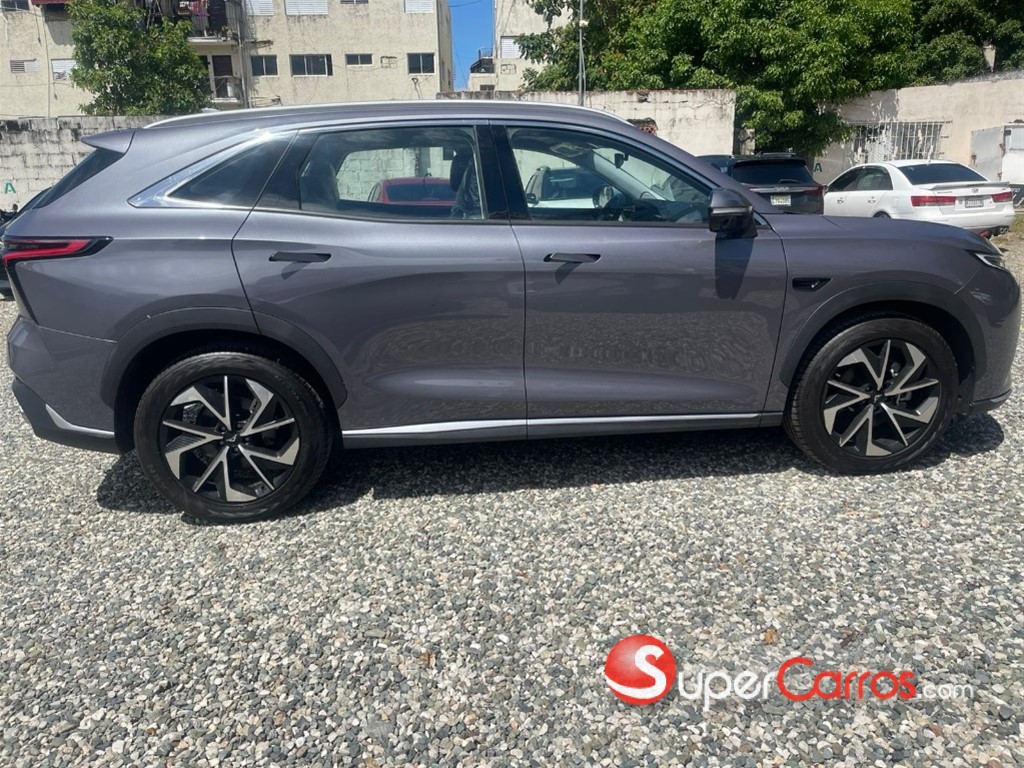 2027 Kaiyi X7 — foto 2 / 8
