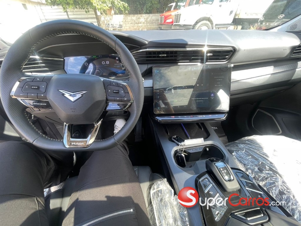 2027 Kaiyi X7 — foto 6 / 8