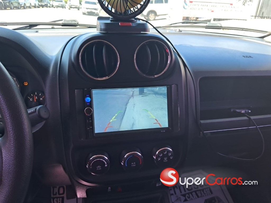 2016 Jeep Patriot — foto 10 / 11