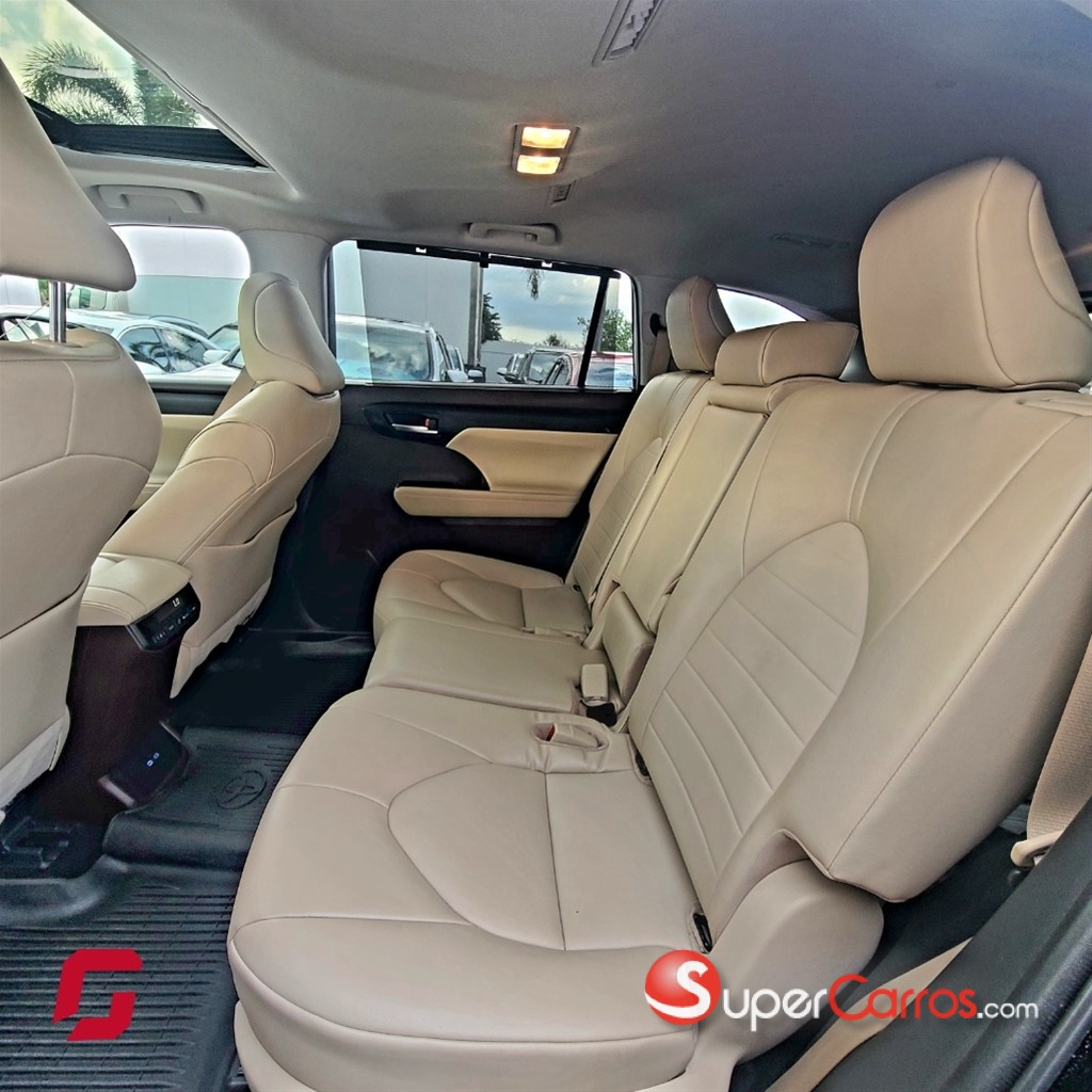 2022 Toyota Highlander XLE — foto 4 / 10