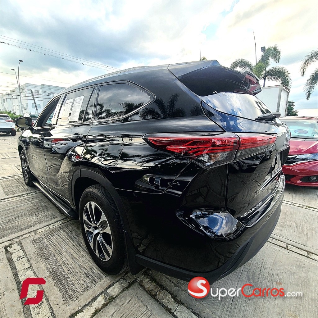 2022 Toyota Highlander XLE — foto 8 / 10