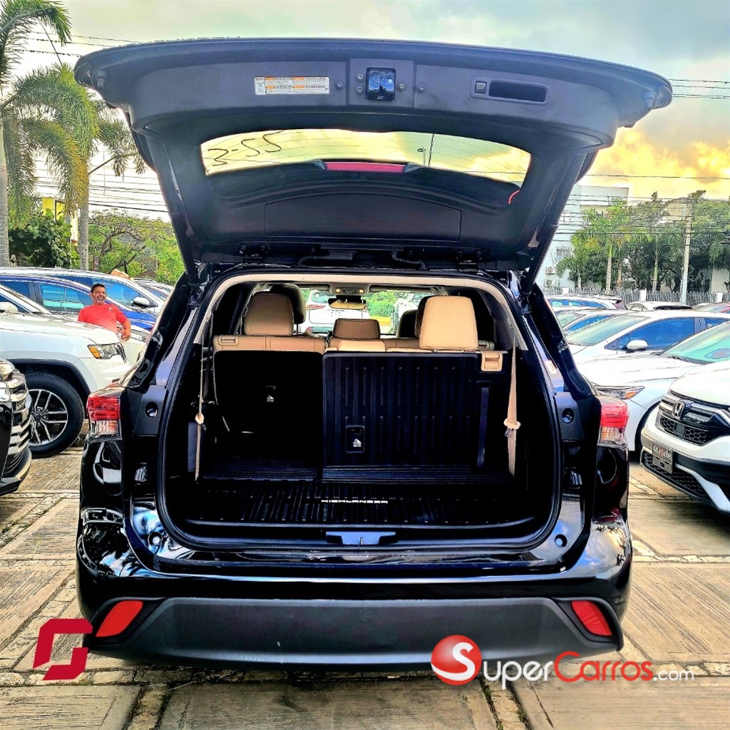2022 Toyota Highlander XLE — foto 9 / 10