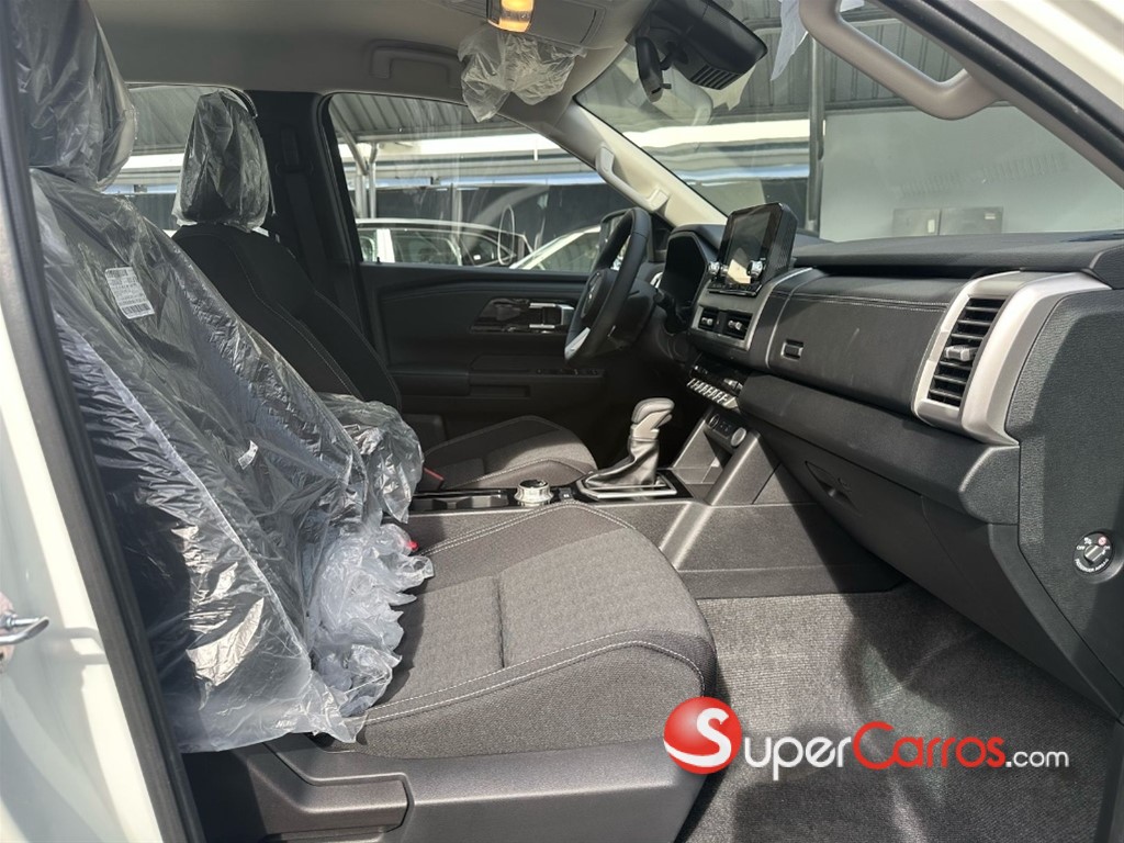 2025 Mitsubishi Motors L 200 — foto 9 / 12