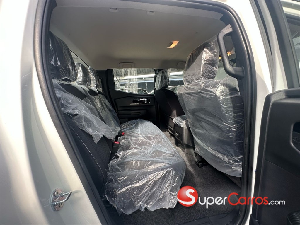 2025 Mitsubishi Motors L 200 — foto 10 / 12