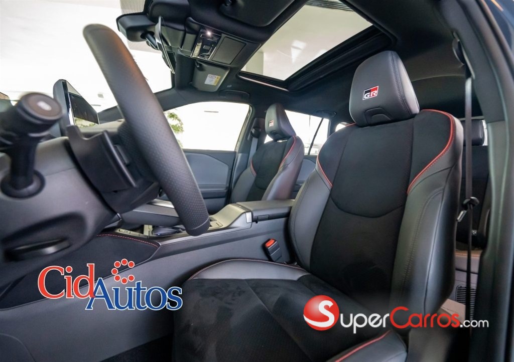 2026 Toyota RAV4 GR Sport — foto 9 / 11