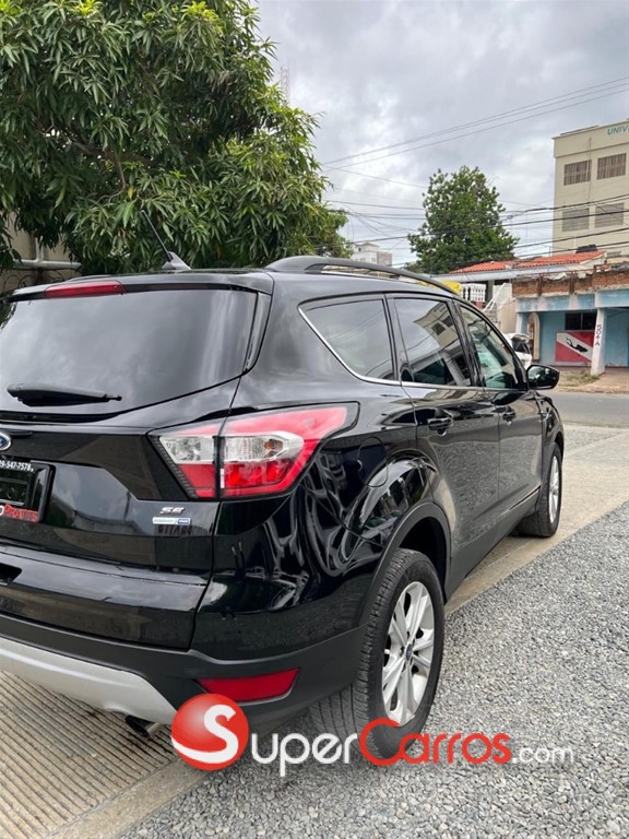 2018 Ford Escape — foto 3 / 9