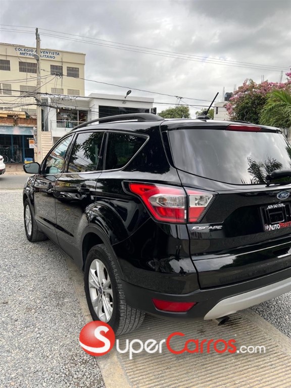 2018 Ford Escape — foto 6 / 9
