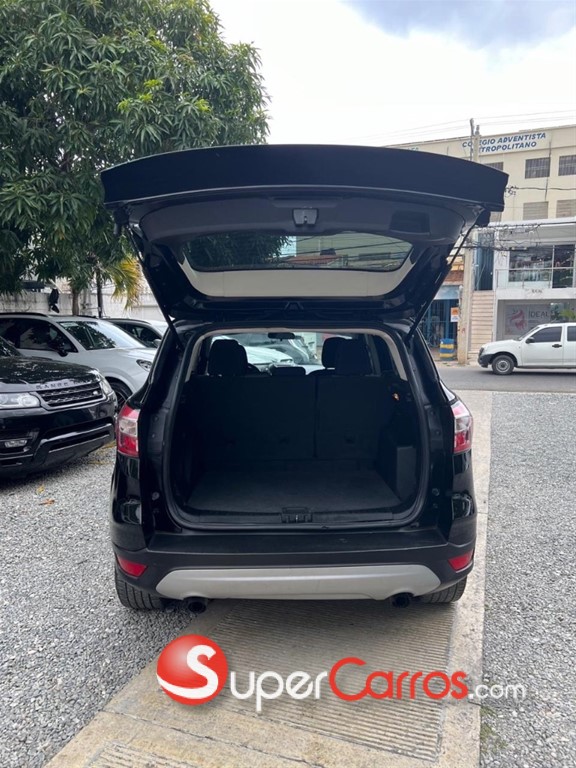 2018 Ford Escape — foto 8 / 9