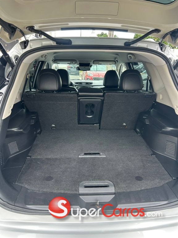 2019 Nissan Rogue SL — foto 8 / 12