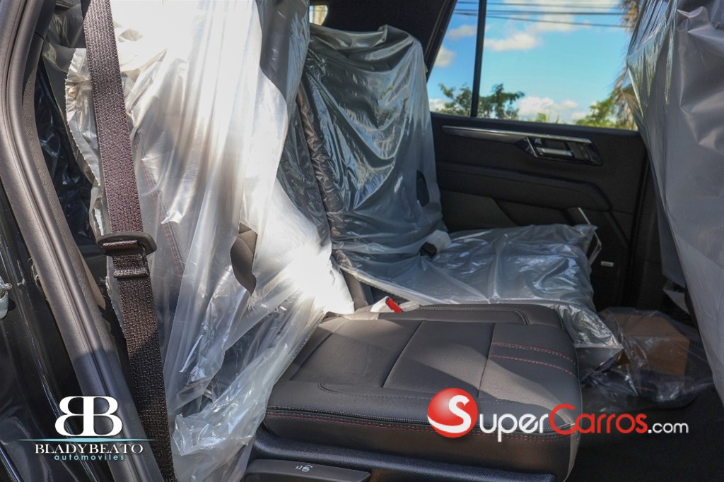 2026 Chevrolet Tahoe RST Duramax — foto 5 / 9