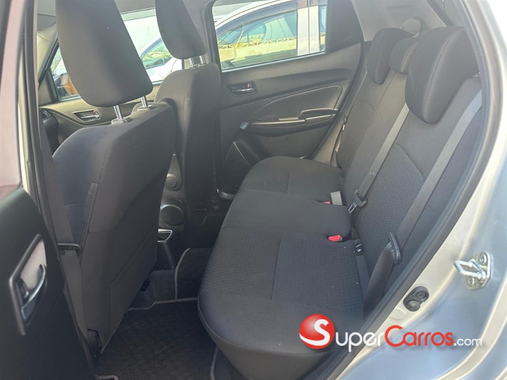 2019 Suzuki Swift — foto 8 / 9