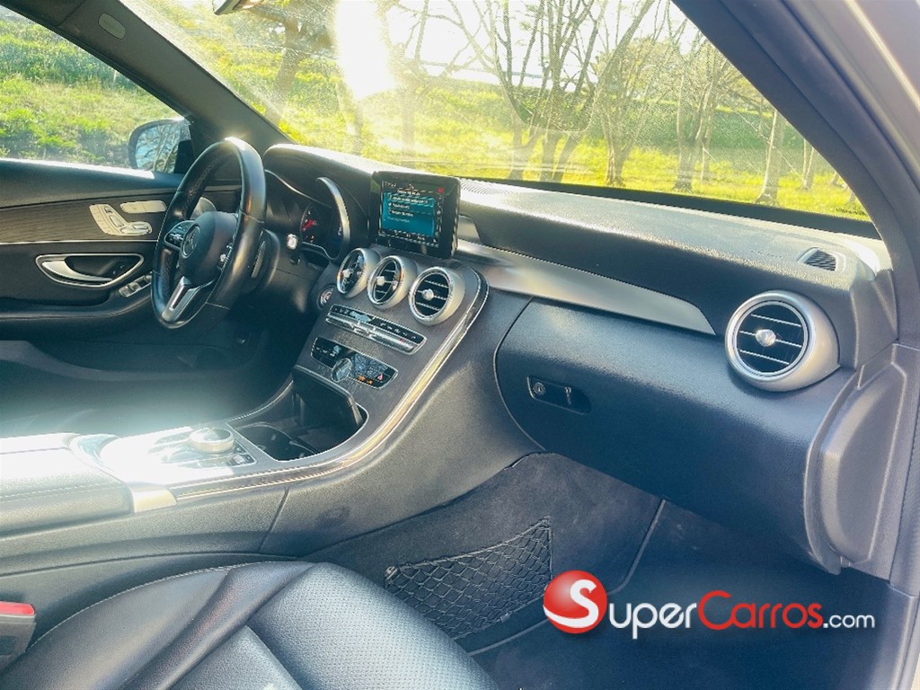 2019 Mercedes-Benz Clase C 300 4 Matic — foto 10 / 12