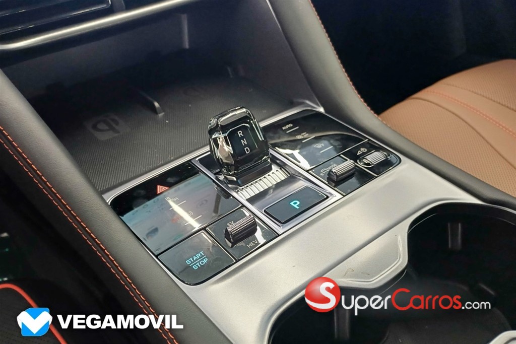 2025 BYD Song Plus DM-I — foto 10 / 12