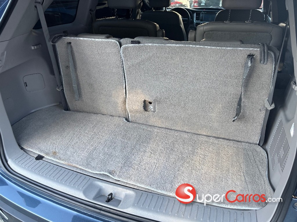 2017 Toyota Highlander XLE — foto 11 / 12