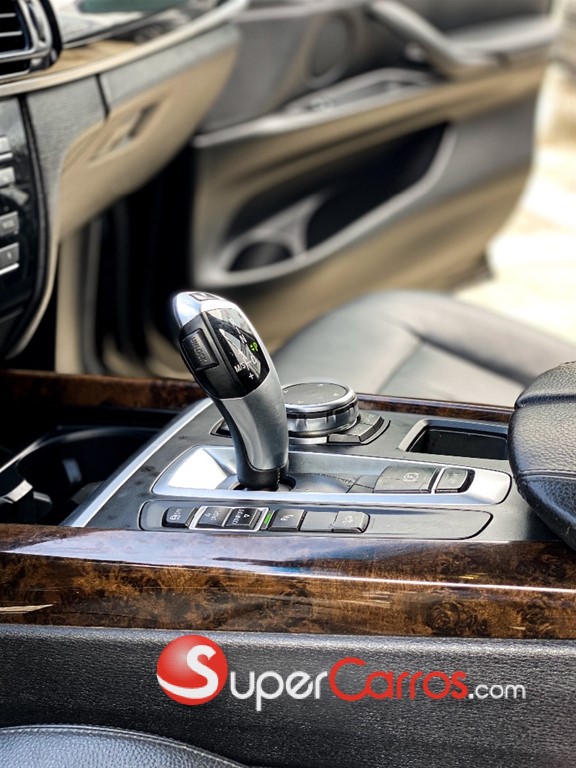 2015 BMW X 5 XDRIVE 35i — foto 8 / 10