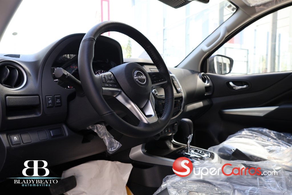 2026 Nissan Frontier LE — foto 2 / 11