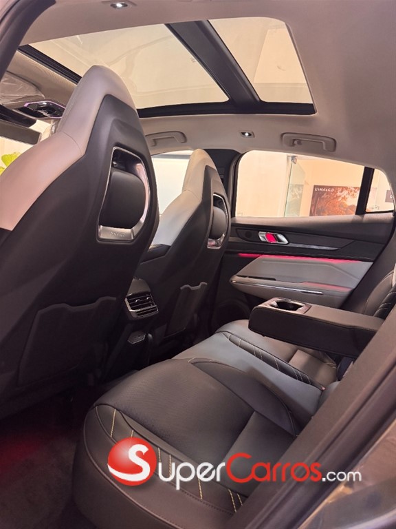 2027 Lynk CO 05 Hyper Halo — foto 5 / 9