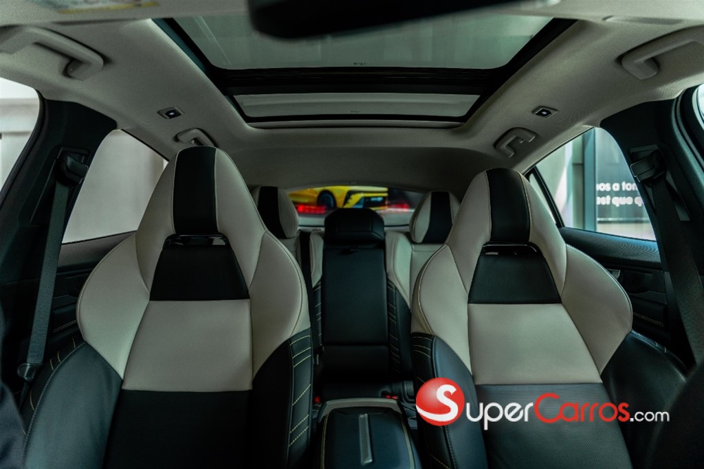 2027 Lynk CO 05 Hyper Halo — foto 8 / 9