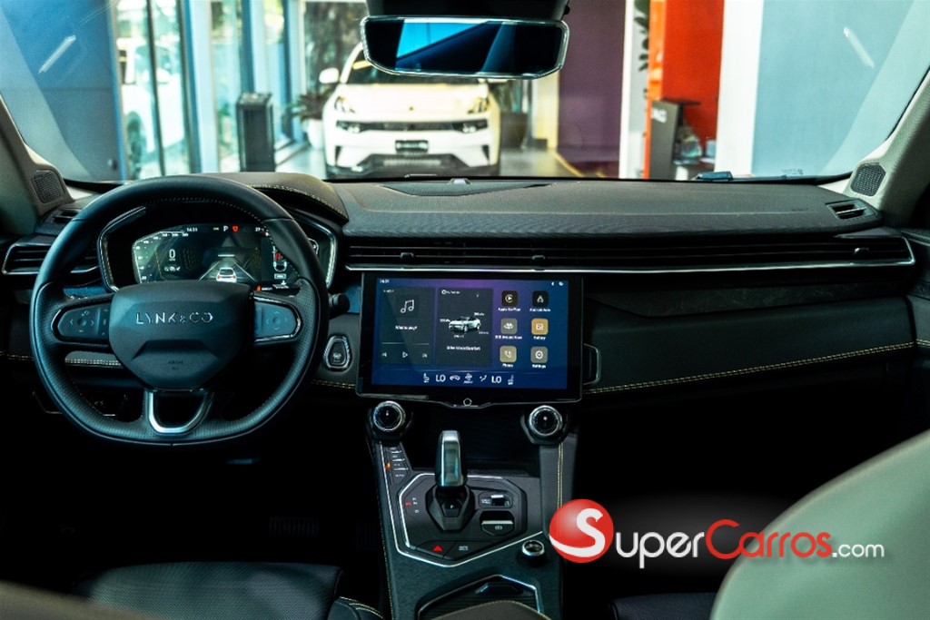 2027 Lynk CO 05 Hyper Halo — foto 9 / 9