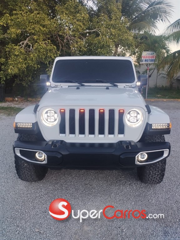 2020 Jeep Wrangler Sahara