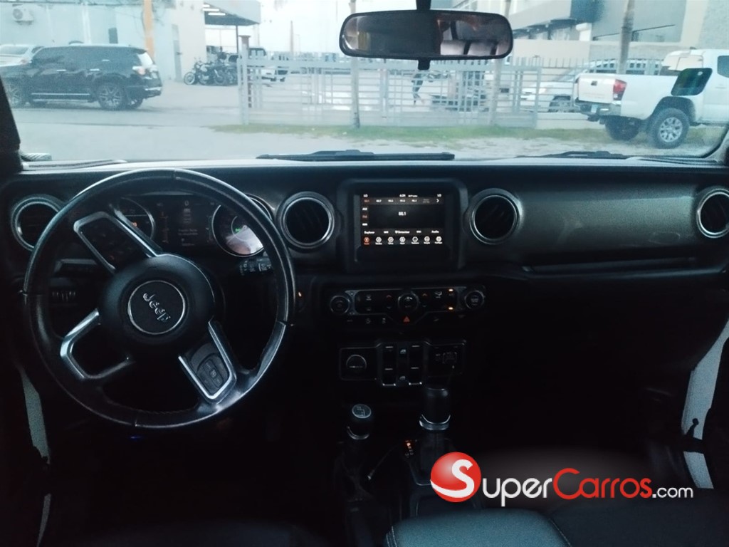 2020 Jeep Wrangler Sahara — foto 2 / 8