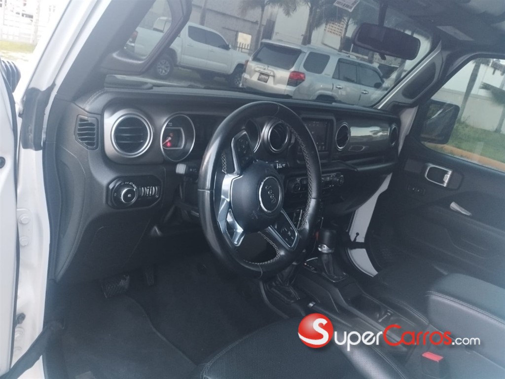 2020 Jeep Wrangler Sahara — foto 5 / 8