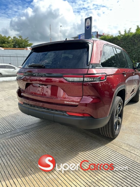 2023 Jeep Grand Cherokee Altitude — foto 3 / 12