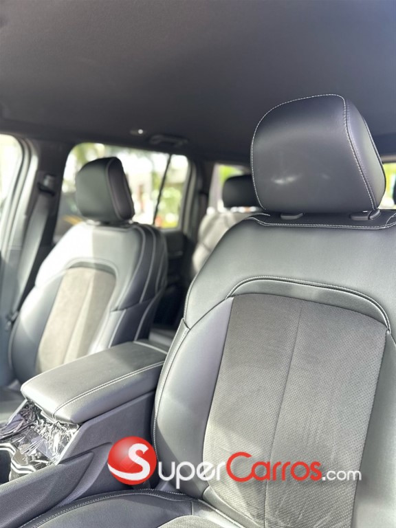 2023 Jeep Grand Cherokee Altitude — foto 9 / 12