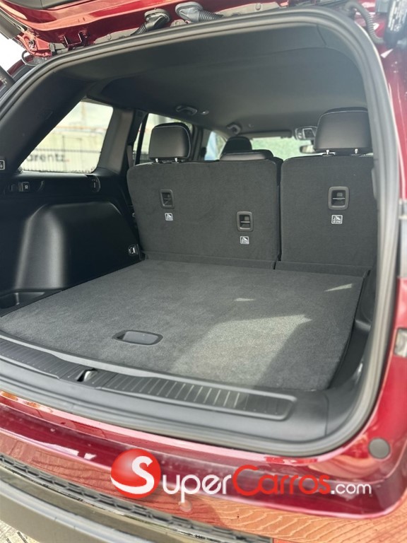 2023 Jeep Grand Cherokee Altitude — foto 12 / 12